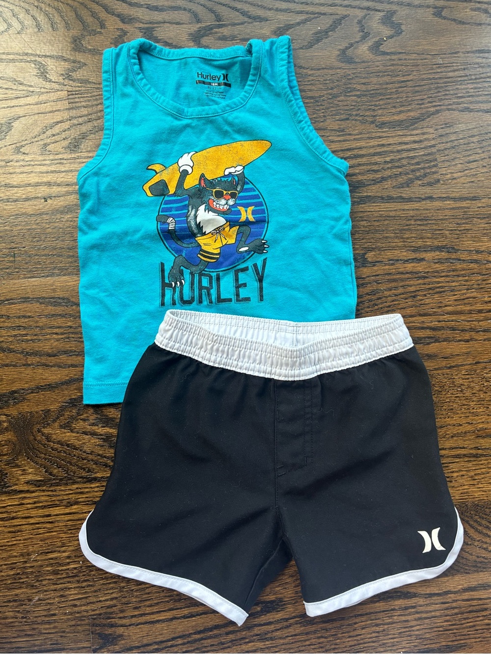 Hurley Outfit